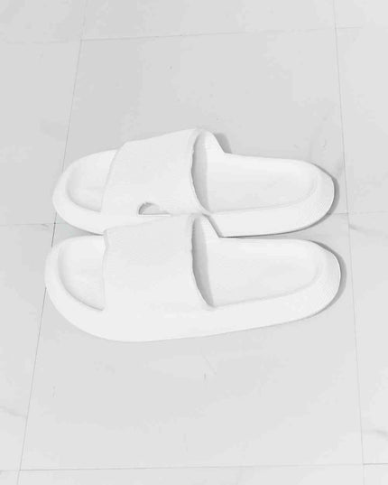 MMShoes Arms Around Me Open Toe Slide in White