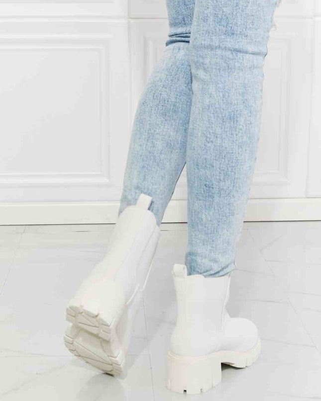 MMShoes Work For It Matte Lug Sole Chelsea Boots in White