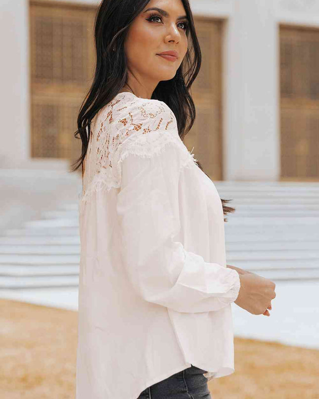 Round Neck Spliced Lace Blouse