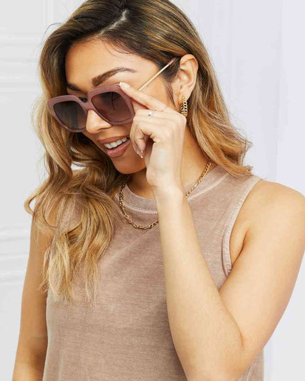 Square Metal-Plastic Hybrid Temple Sunglasses