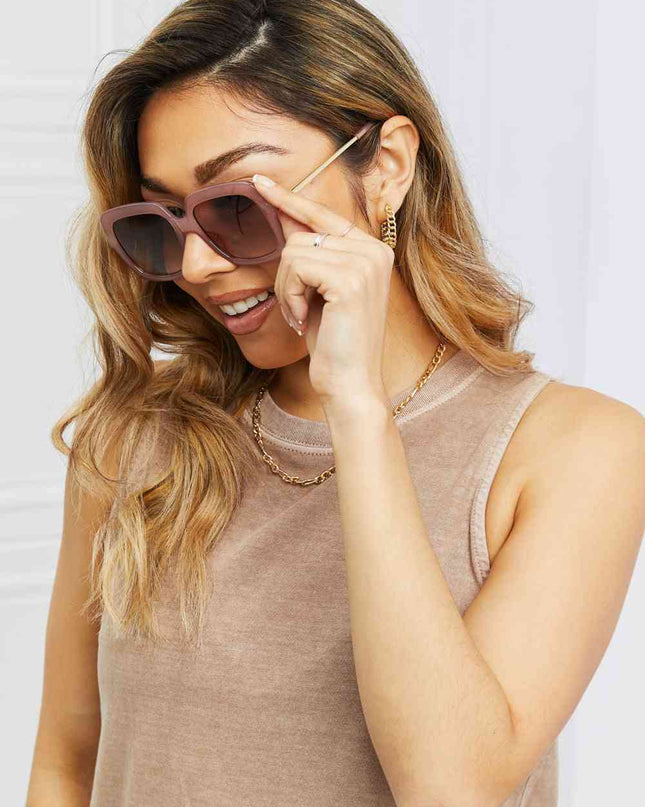 Square Metal-Plastic Hybrid Temple Sunglasses