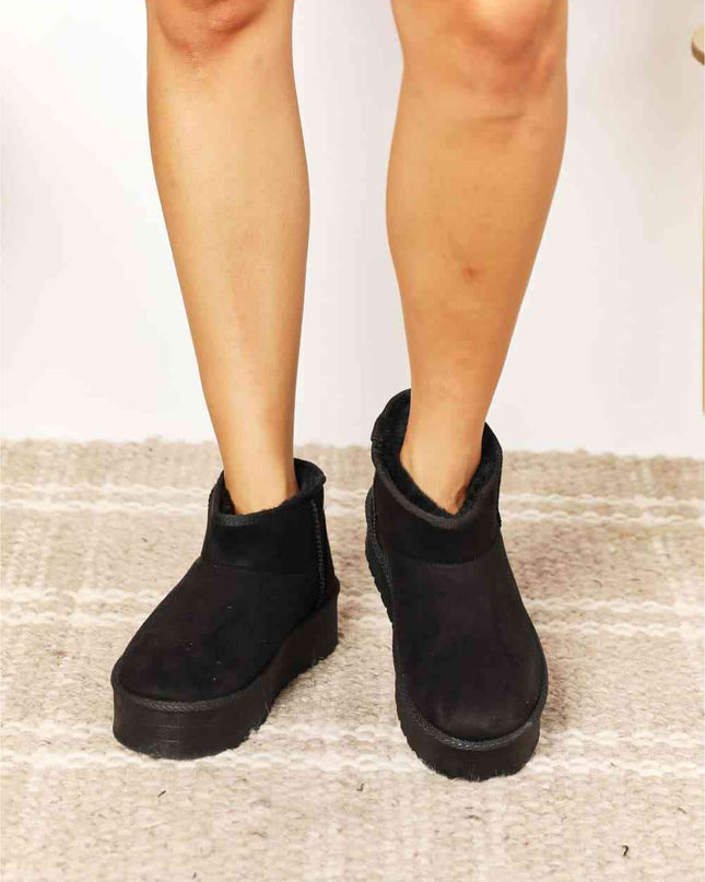 Legend Women's Fleece Lined Chunky Platform Mini Boots