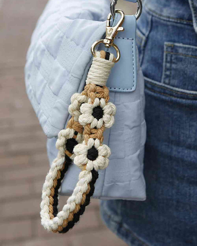 Flower Shape Wristlet Zinc Alloy Closure Macrame Key Chain