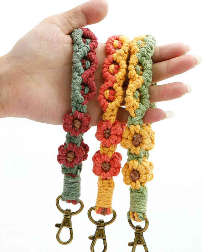 Flower Shape Wristlet Alloy Closure Macrame Key Chain