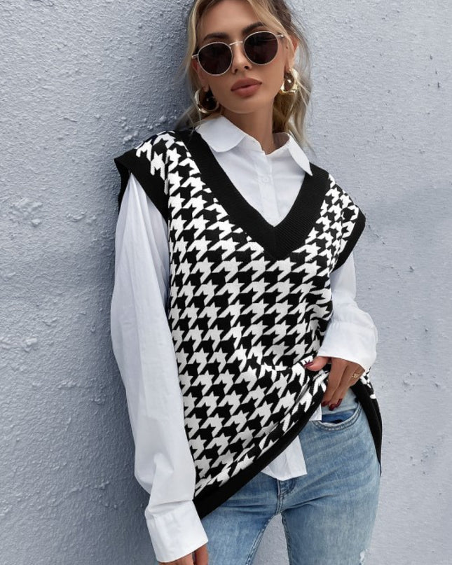 Houndstooth Ribbed V-Neck Sweater Vest