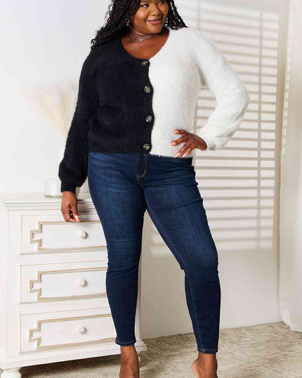 Woven Right Contrast Button-Front V-Neck Cardigan