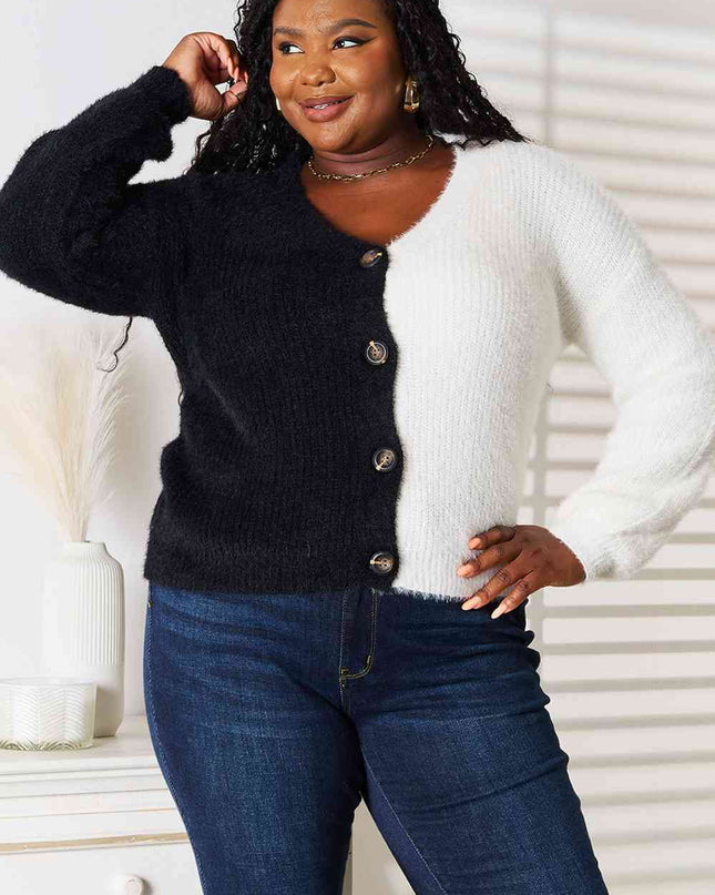 Woven Right Contrast Button-Front V-Neck Cardigan