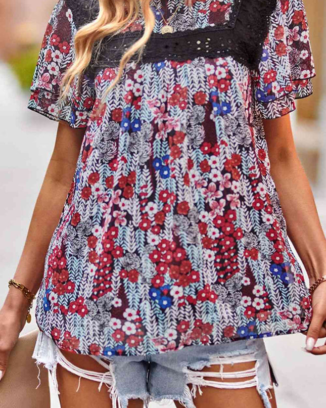 Floral Round Neck Spliced Lace Blouse