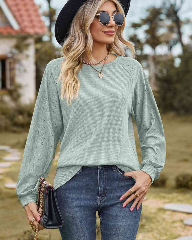 Round Neck Raglan Sleeve Sweatshirt