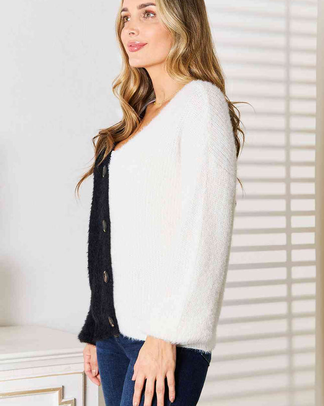 Woven Right Contrast Button-Front V-Neck Cardigan