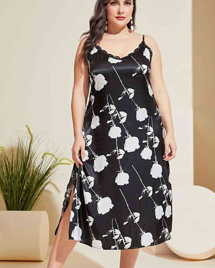 Plus Size Floral Lace Trim Side Slit Night Dress