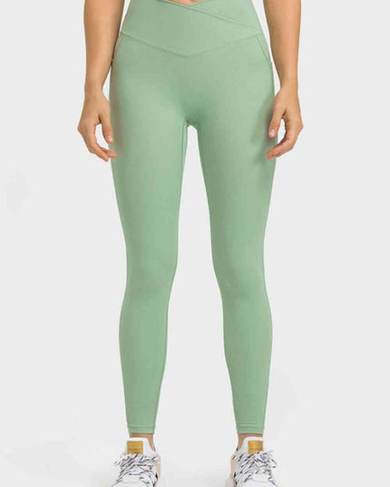 V-Waist Yoga Leggings with Pockets