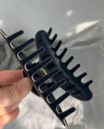 Elegant Hair Claw Clip