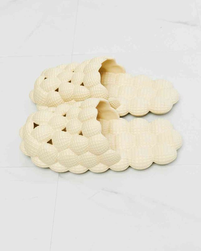 NOOK JOI Laid Back Bubble Slides in Khaki