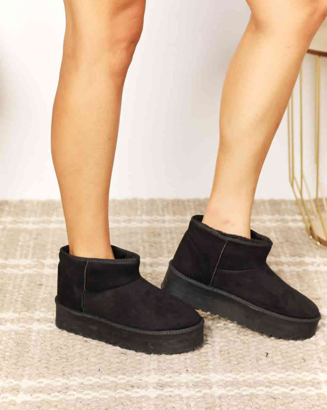 Legend Women's Fleece Lined Chunky Platform Mini Boots