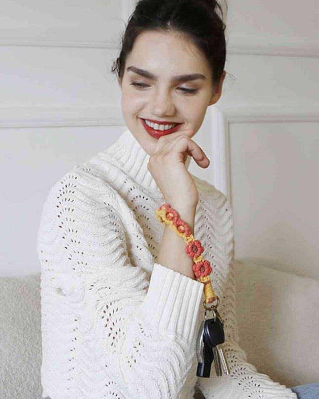 Flower Shape Wristlet Alloy Closure Macrame Key Chain
