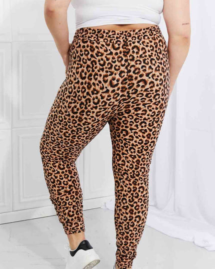 Leggings Depot Full Size Spotted Downtown Leopard Print Joggers