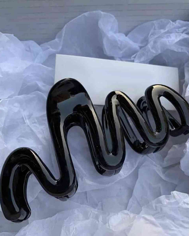 Resin Wave Hair Claw Clip