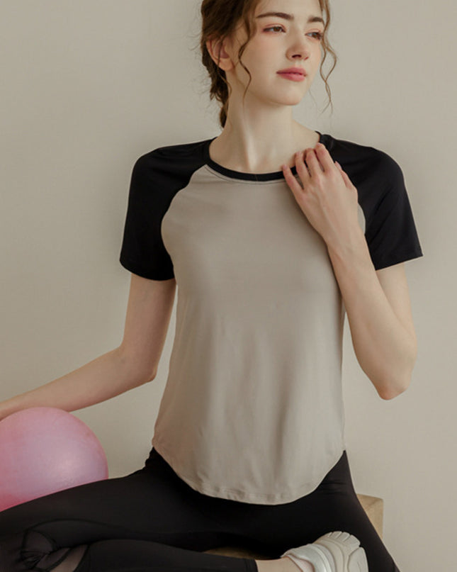 Round Neck Short Raglan Sleeve T-Shirt