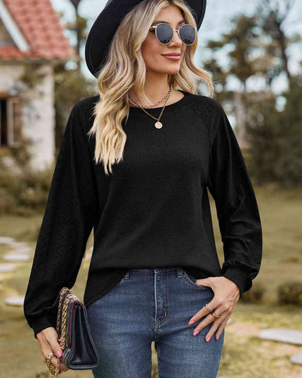 Round Neck Raglan Sleeve Sweatshirt