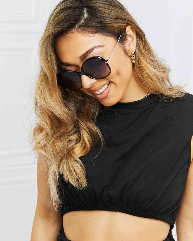 Metal-Plastic Hybrid Full Rim Sunglasses
