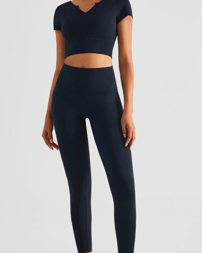 Notched Neck Short Sleeve Cropped Sports Top