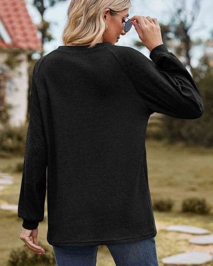 Round Neck Raglan Sleeve Sweatshirt