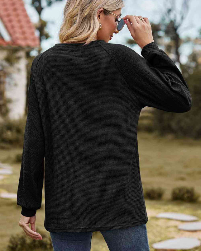Round Neck Raglan Sleeve Sweatshirt