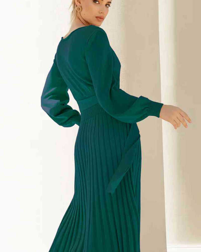 Round Neck Long Sleeve Pleated Sweater Dress