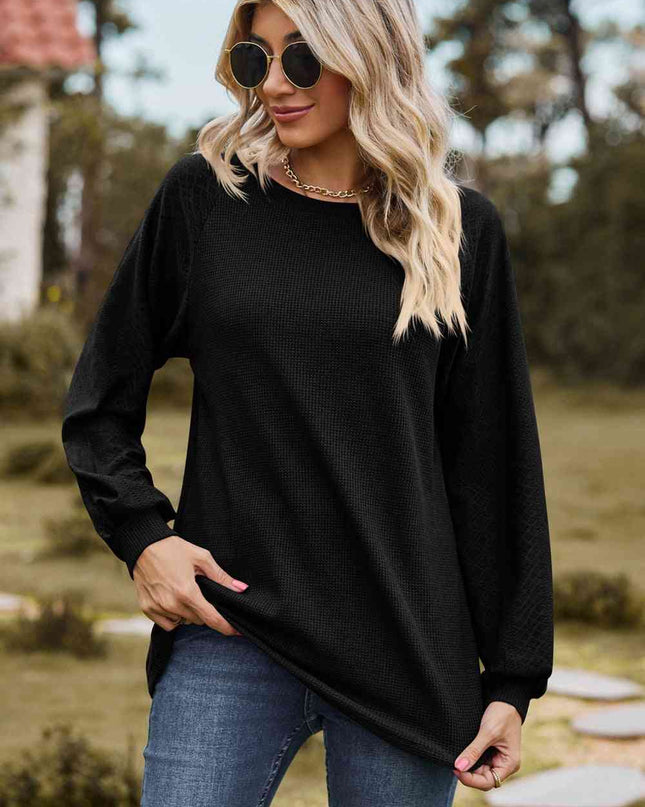 Round Neck Raglan Sleeve Sweatshirt