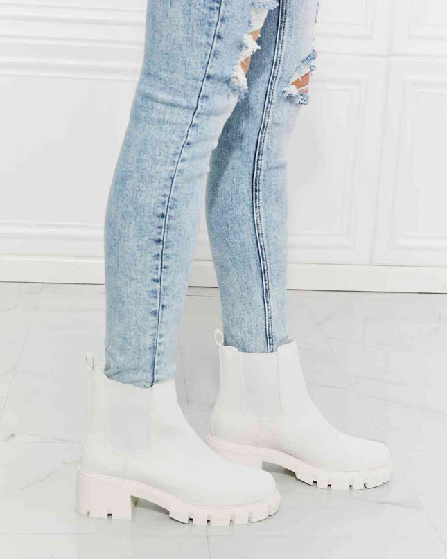 MMShoes Work For It Matte Lug Sole Chelsea Boots in White