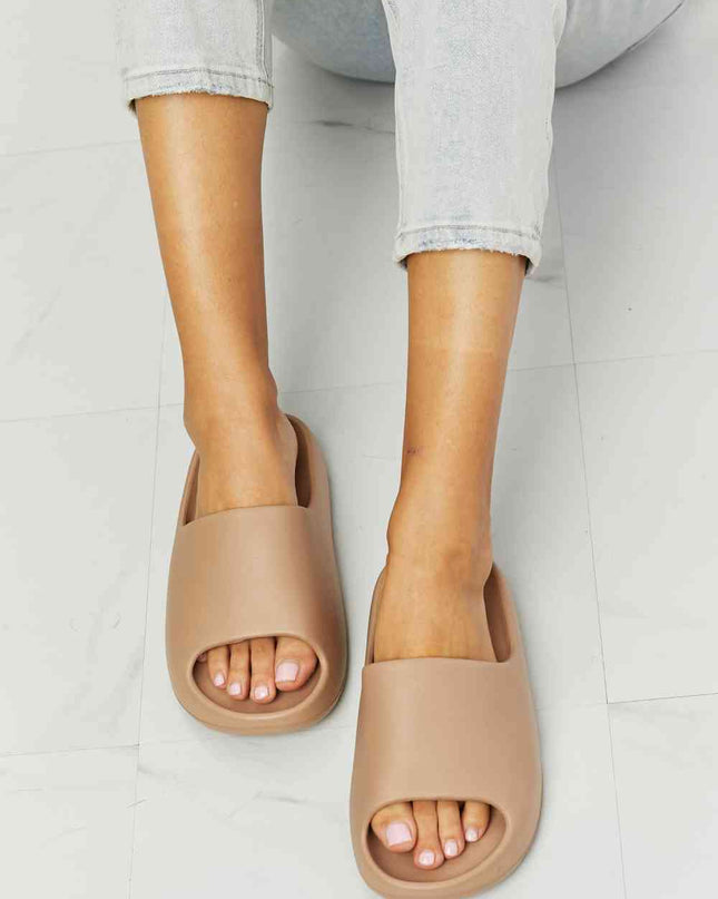 NOOK JOI In My Comfort Zone Slides in Beige