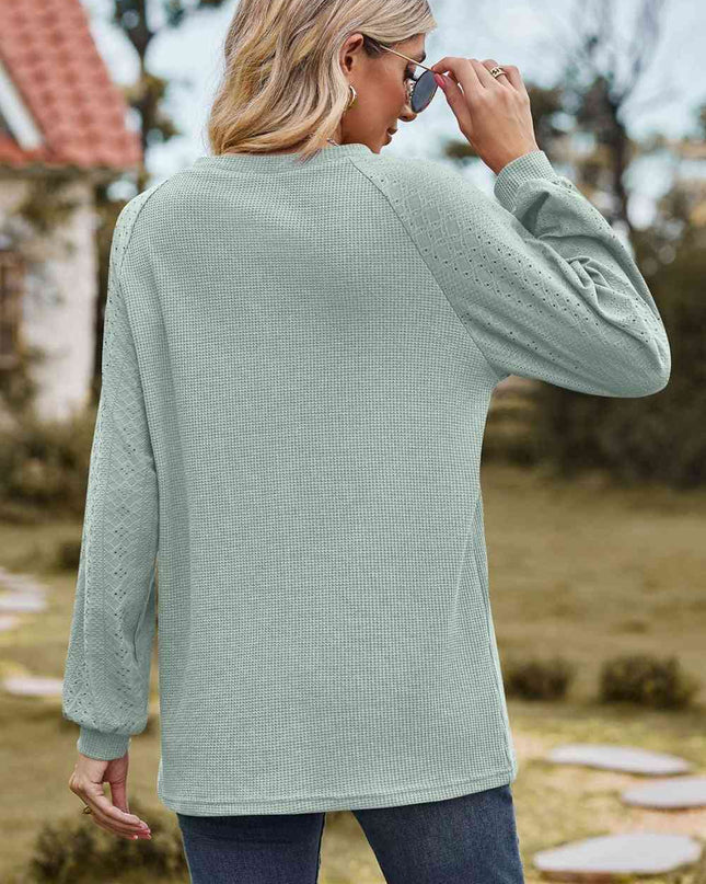 Round Neck Raglan Sleeve Sweatshirt