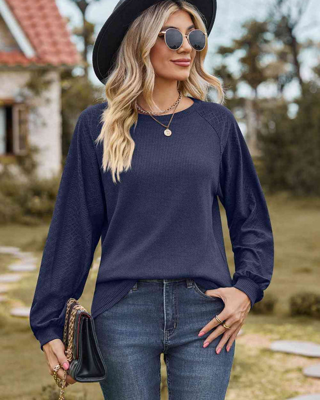Round Neck Raglan Sleeve Sweatshirt