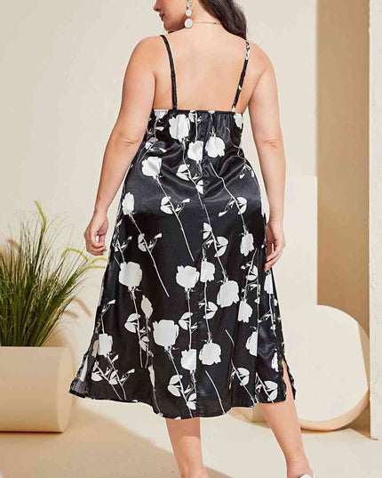 Plus Size Floral Lace Trim Side Slit Night Dress