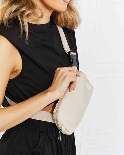 Buckle Zip Closure Fanny Pack