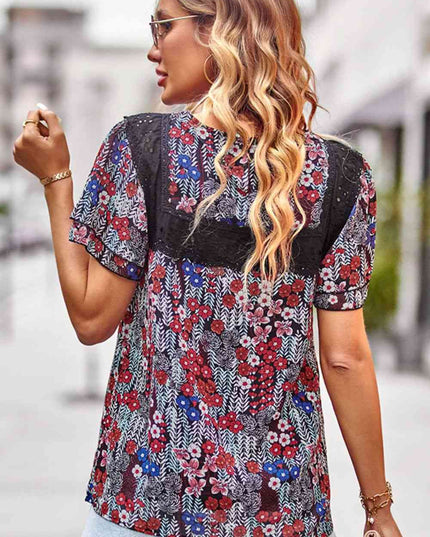 Floral Round Neck Spliced Lace Blouse