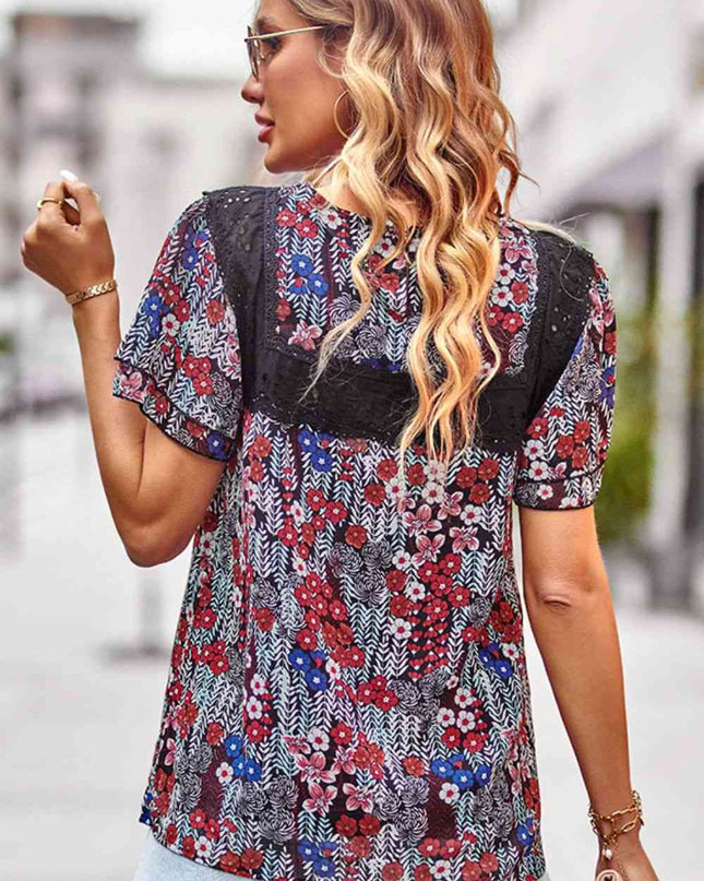 Floral Round Neck Spliced Lace Blouse