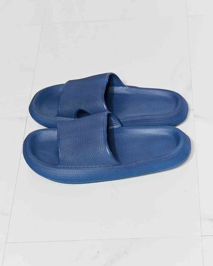 MMShoes Arms Around Me Open Toe Slide in Navy