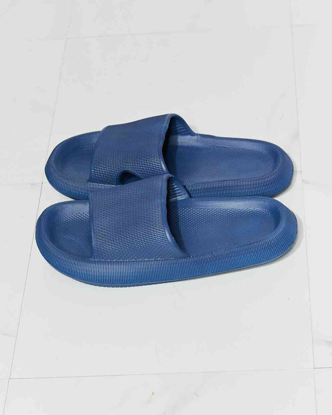 MMShoes Arms Around Me Open Toe Slide in Navy