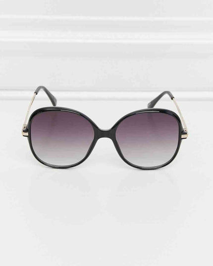Metal-Plastic Hybrid Full Rim Sunglasses