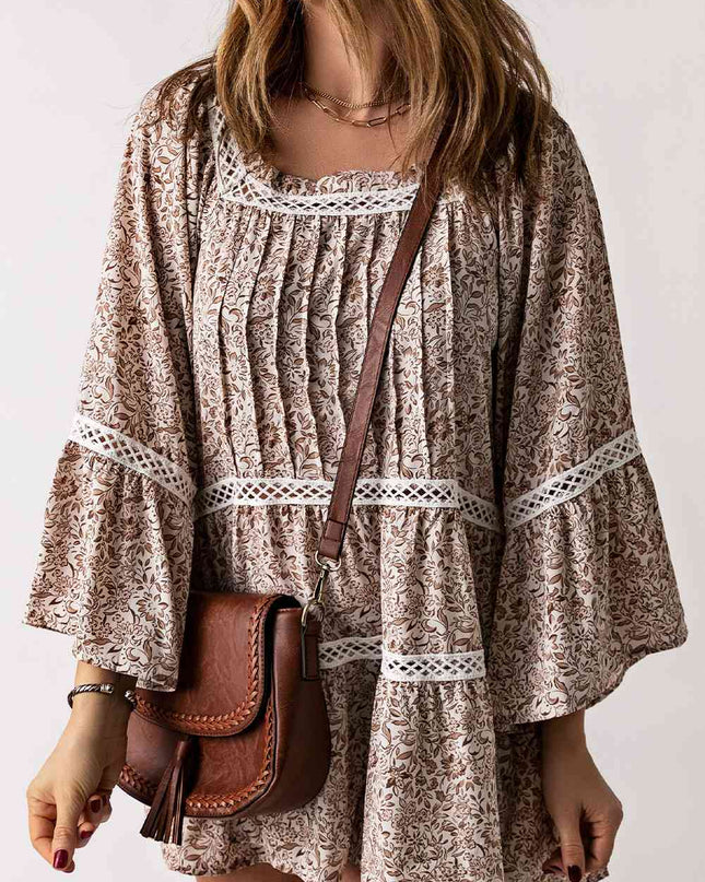 Floral Pleated Flare Sleeve Blouse